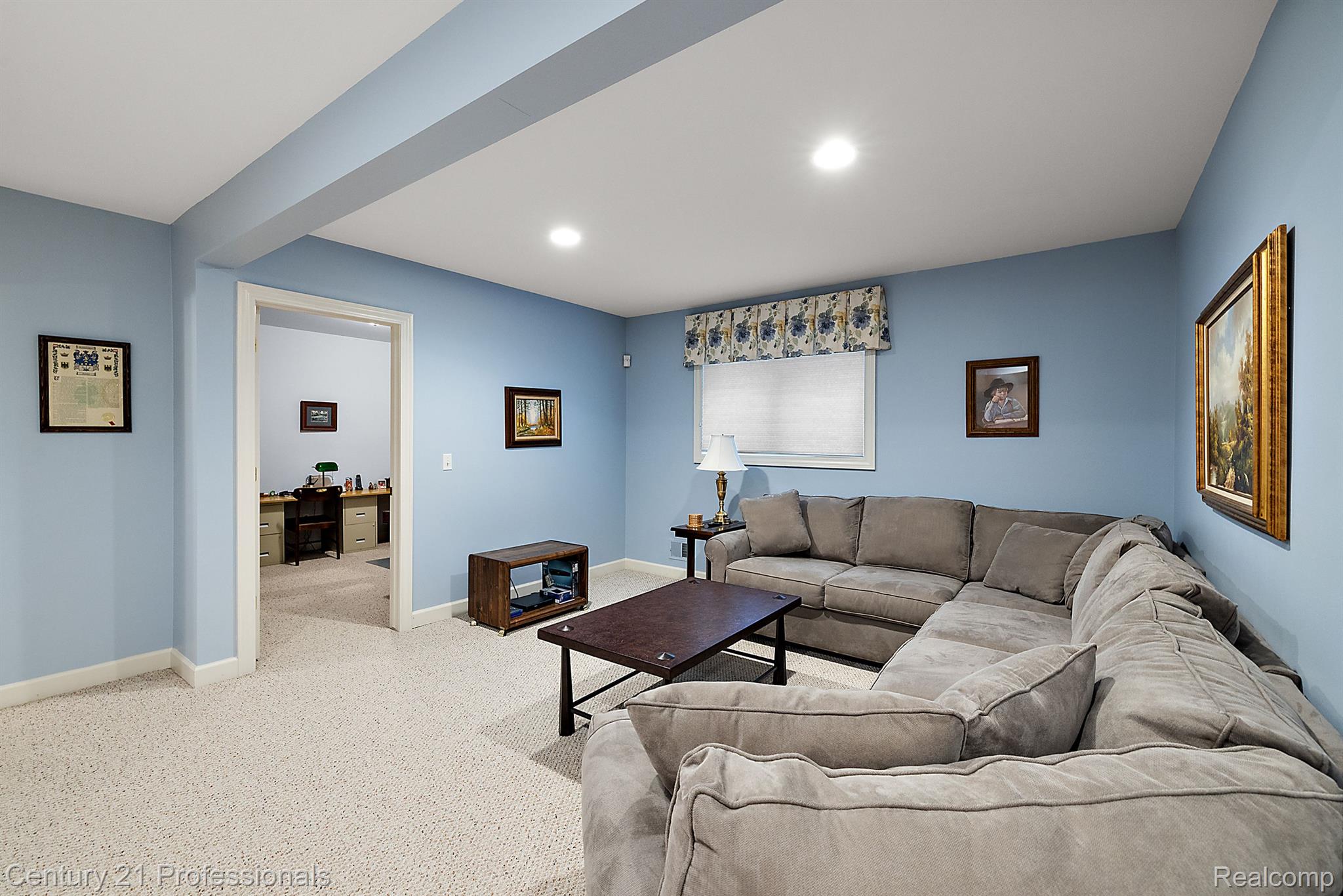 7207 ARDSLEY Lane