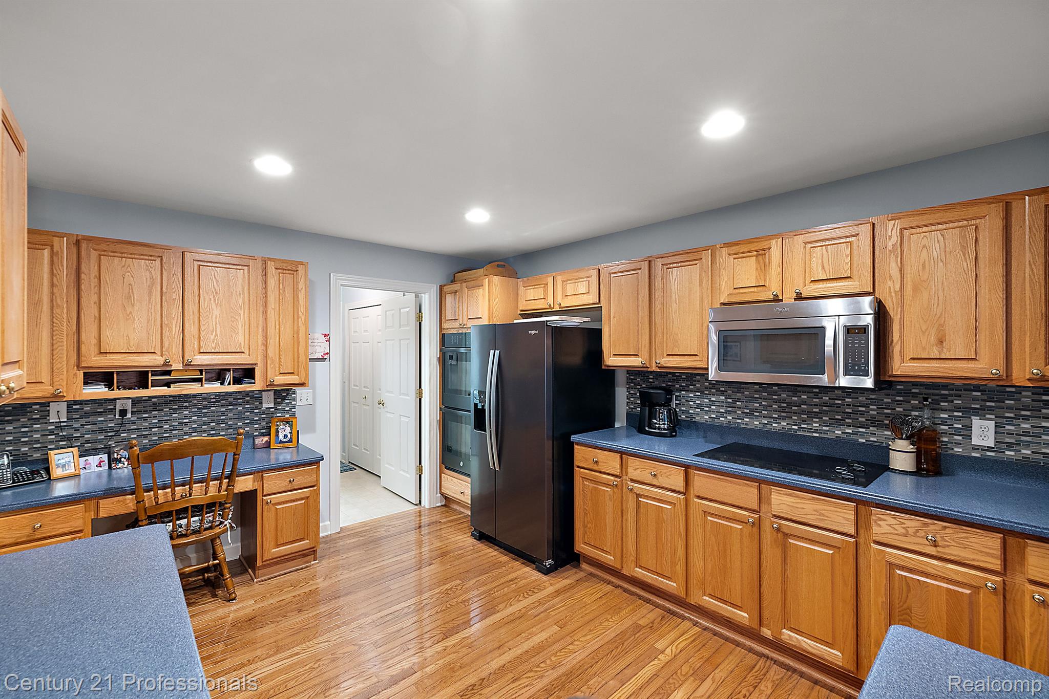 7207 ARDSLEY Lane