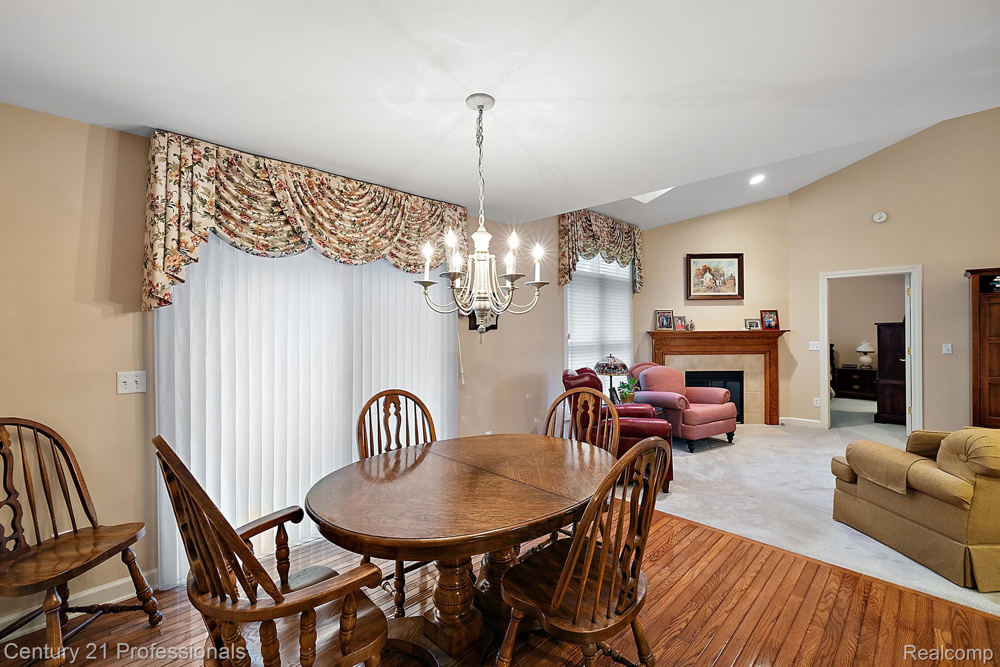 7207 ARDSLEY Lane