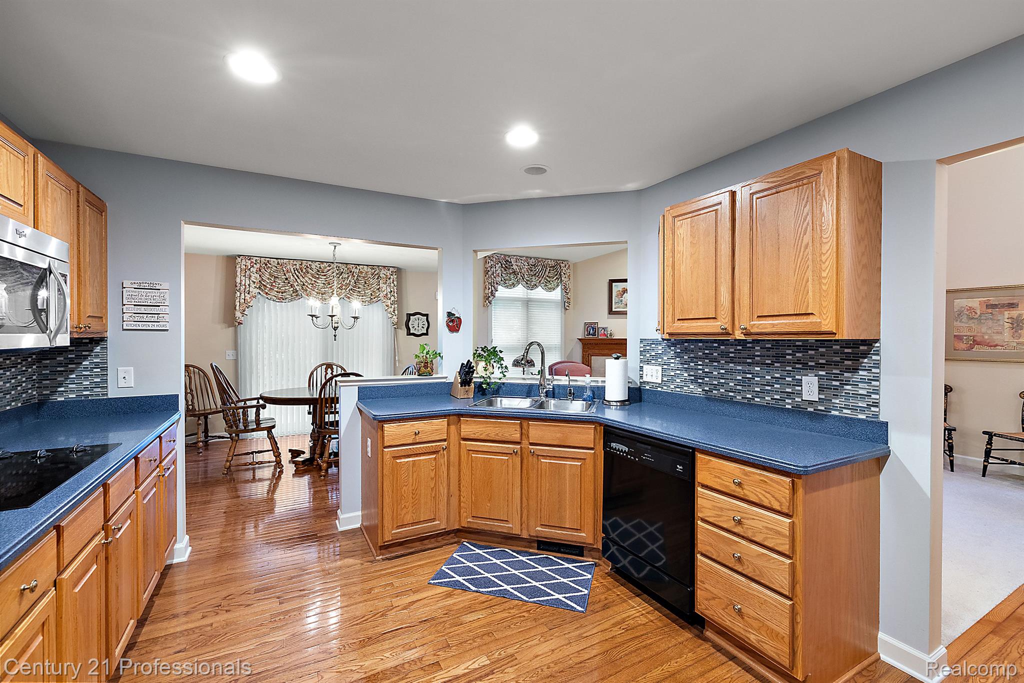 7207 ARDSLEY Lane