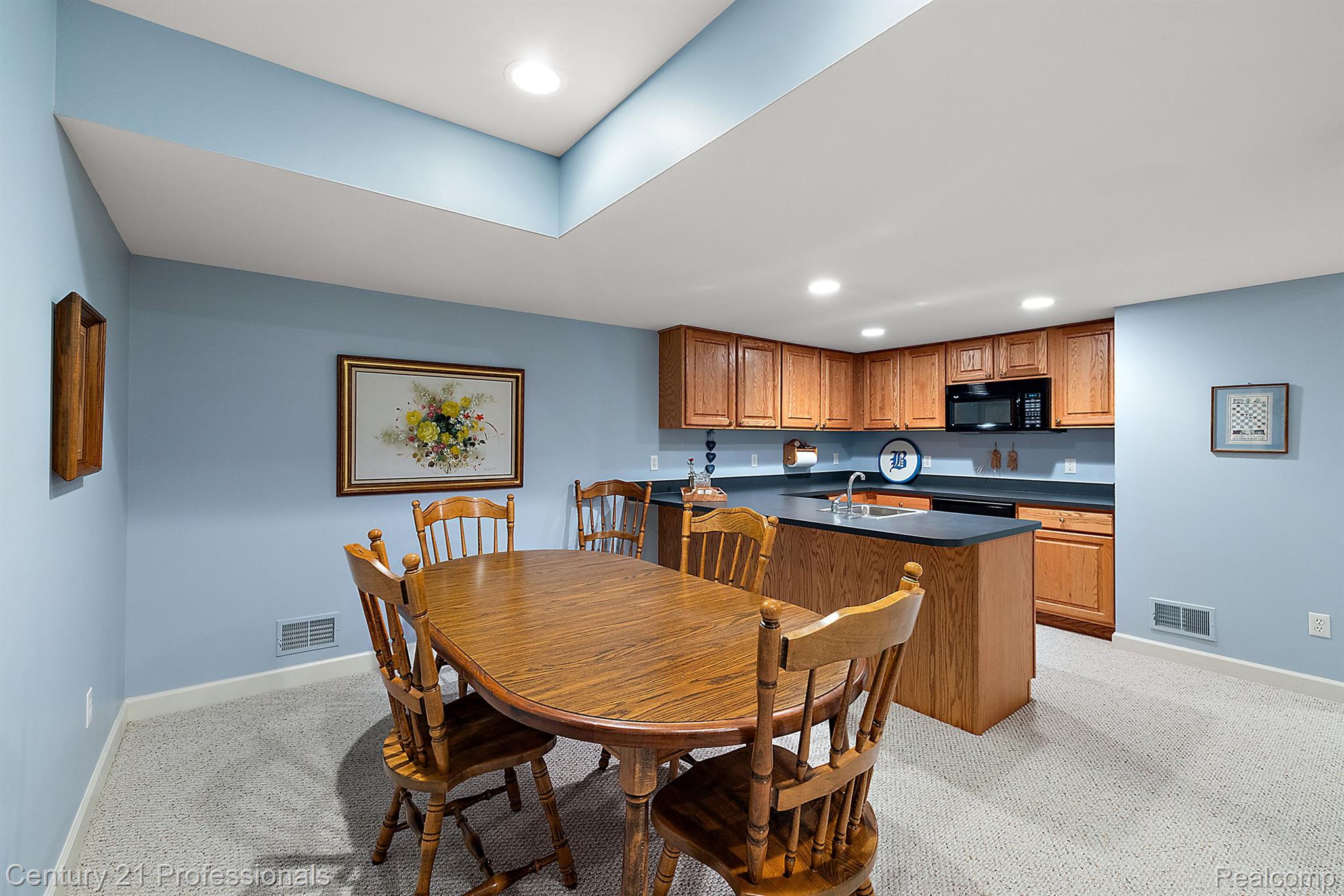 7207 ARDSLEY Lane
