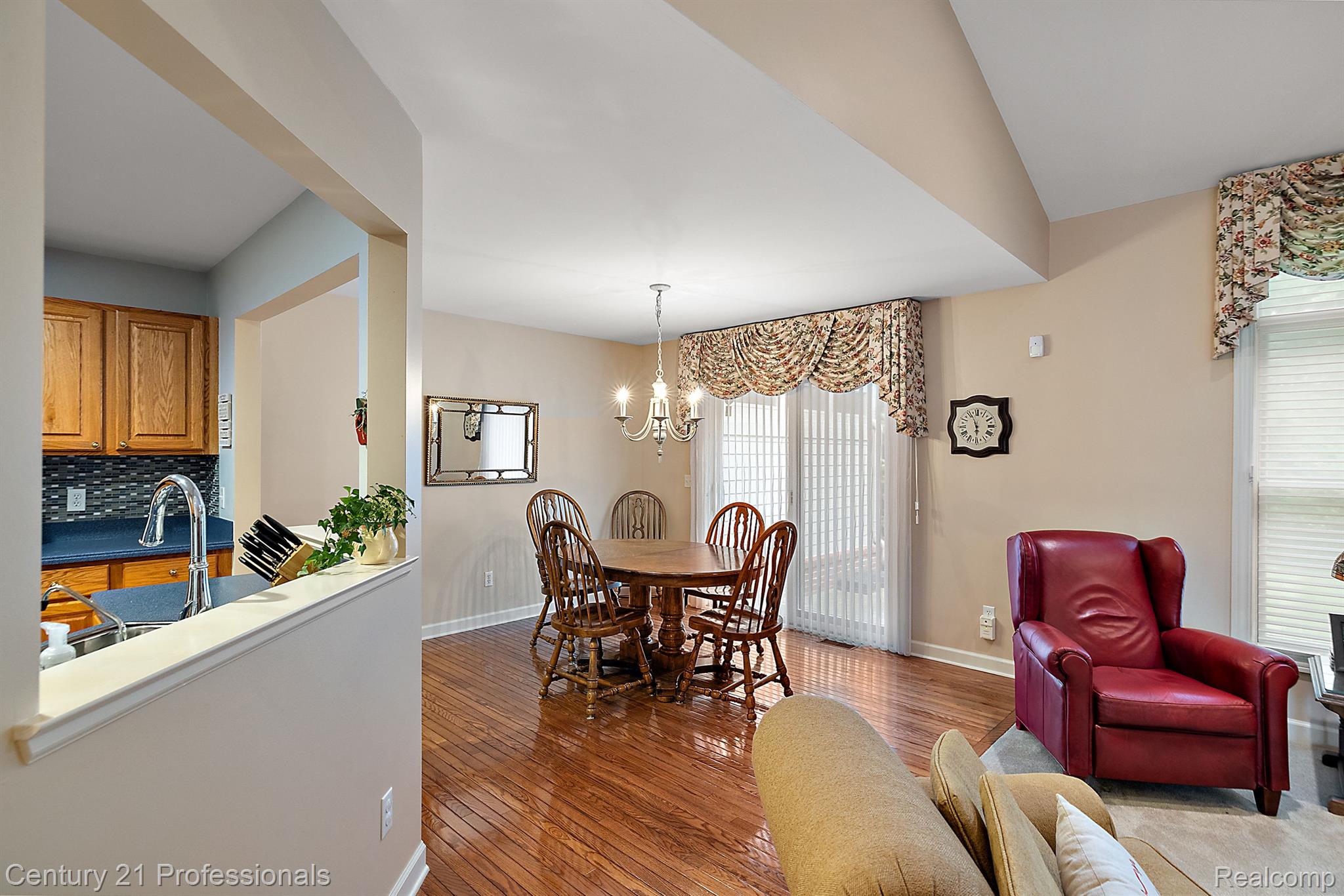 7207 ARDSLEY Lane