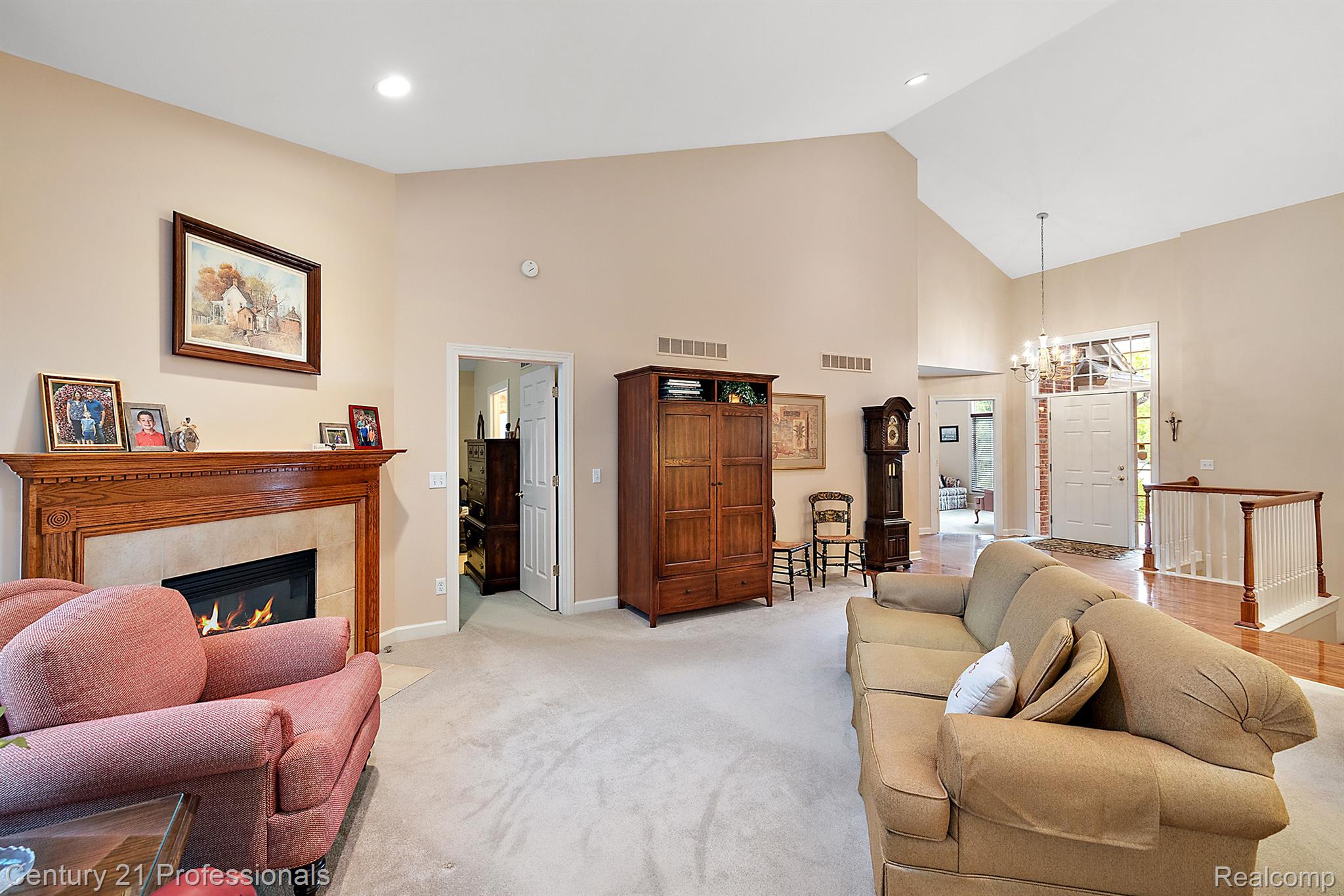 7207 ARDSLEY Lane
