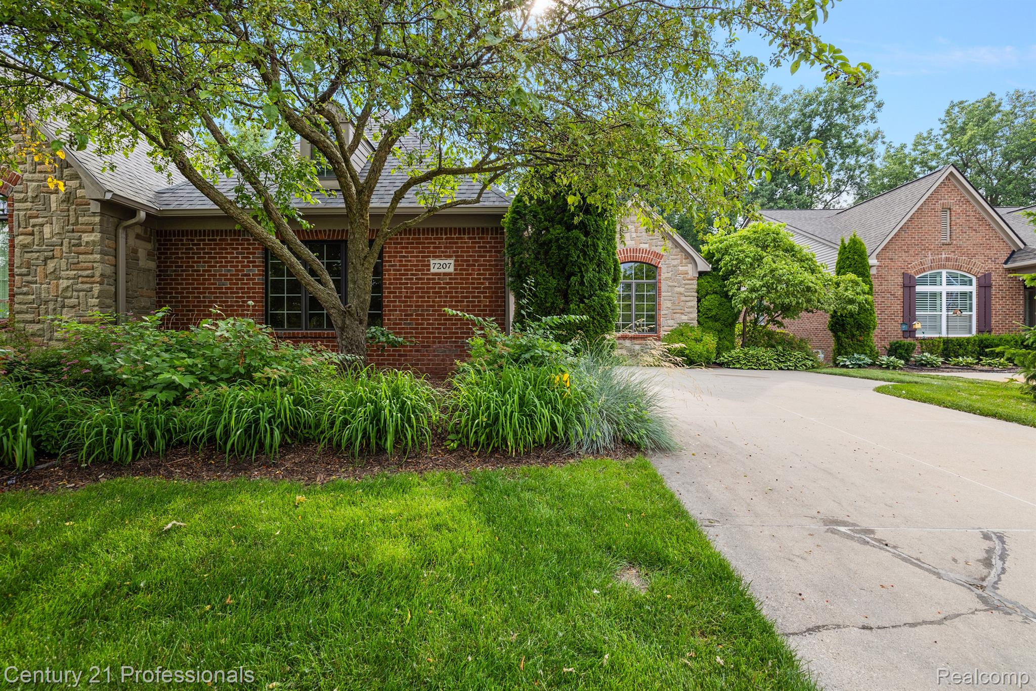 7207 ARDSLEY Lane