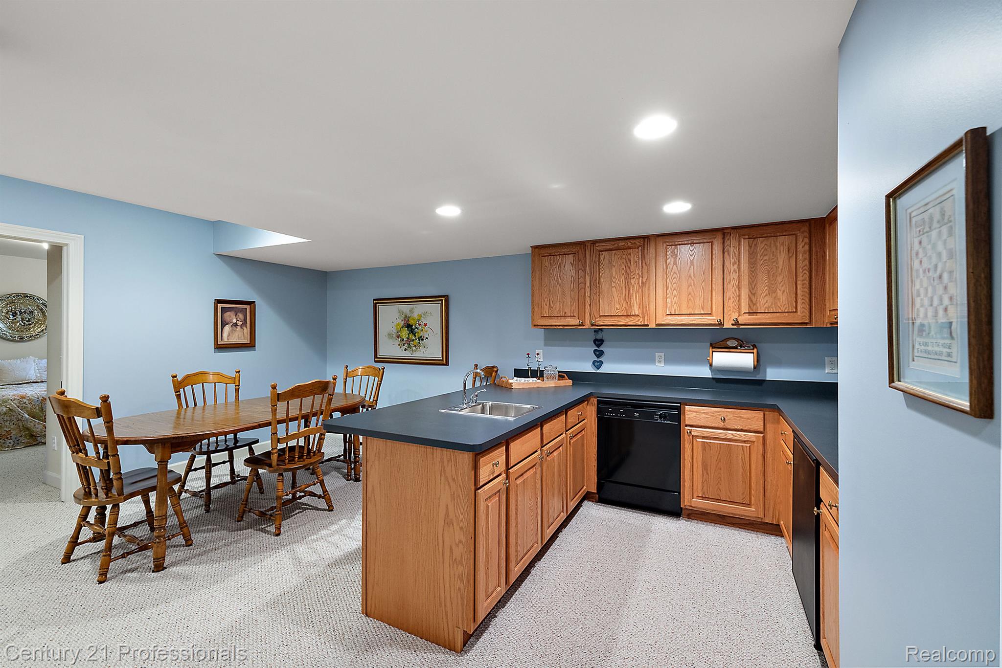 7207 ARDSLEY Lane