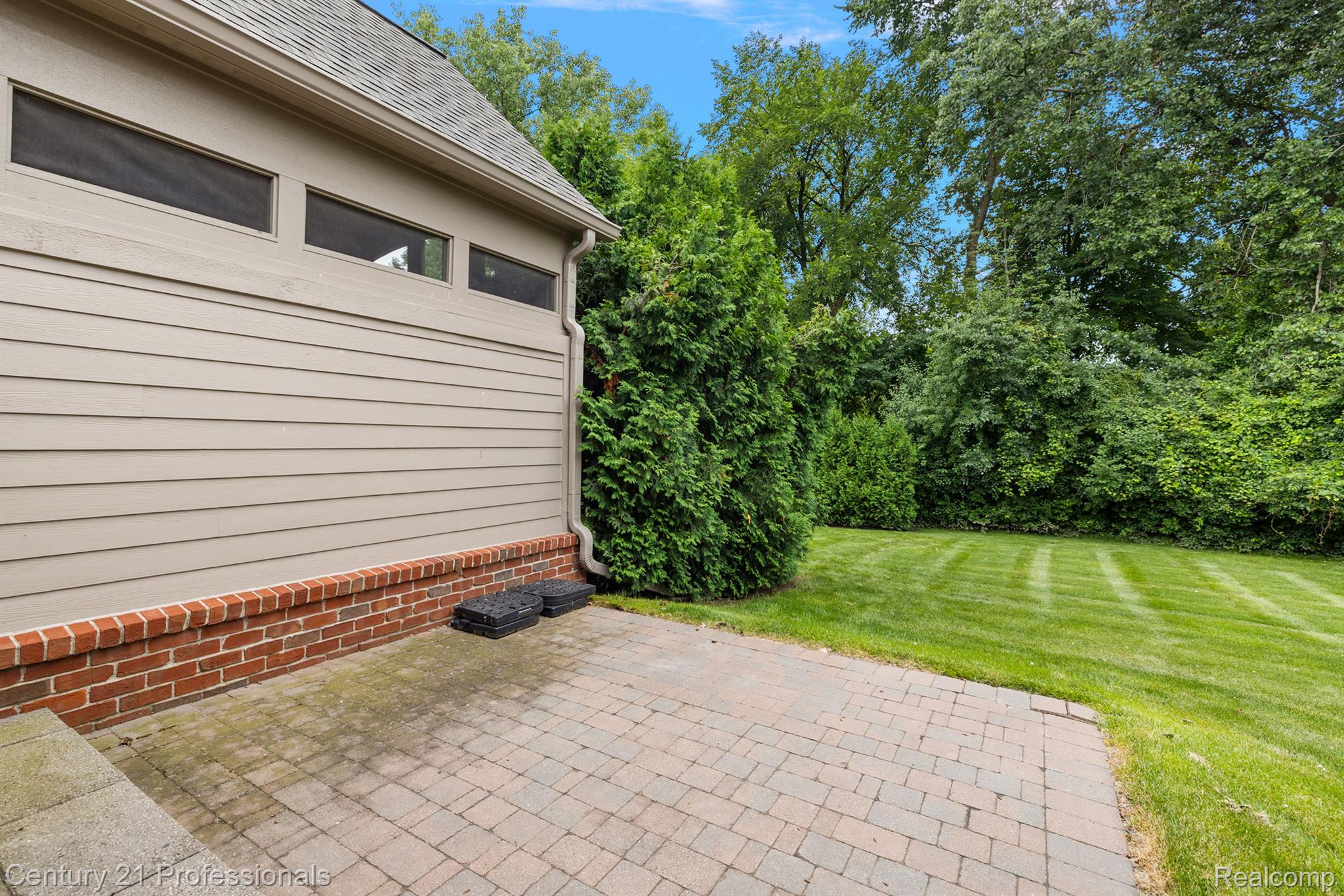 7207 ARDSLEY Lane