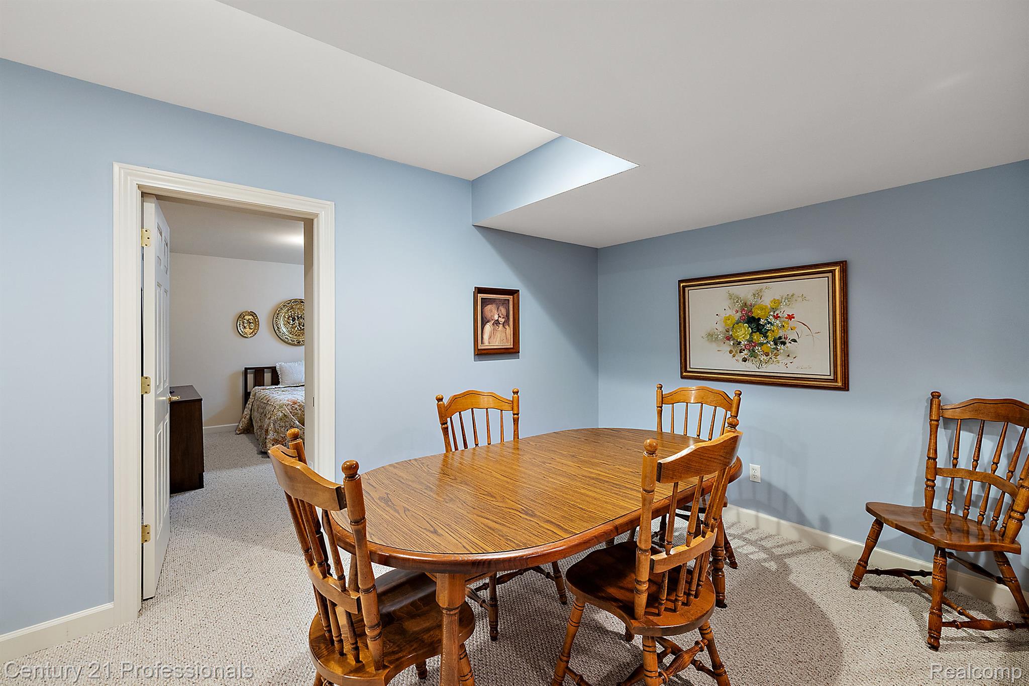 7207 ARDSLEY Lane