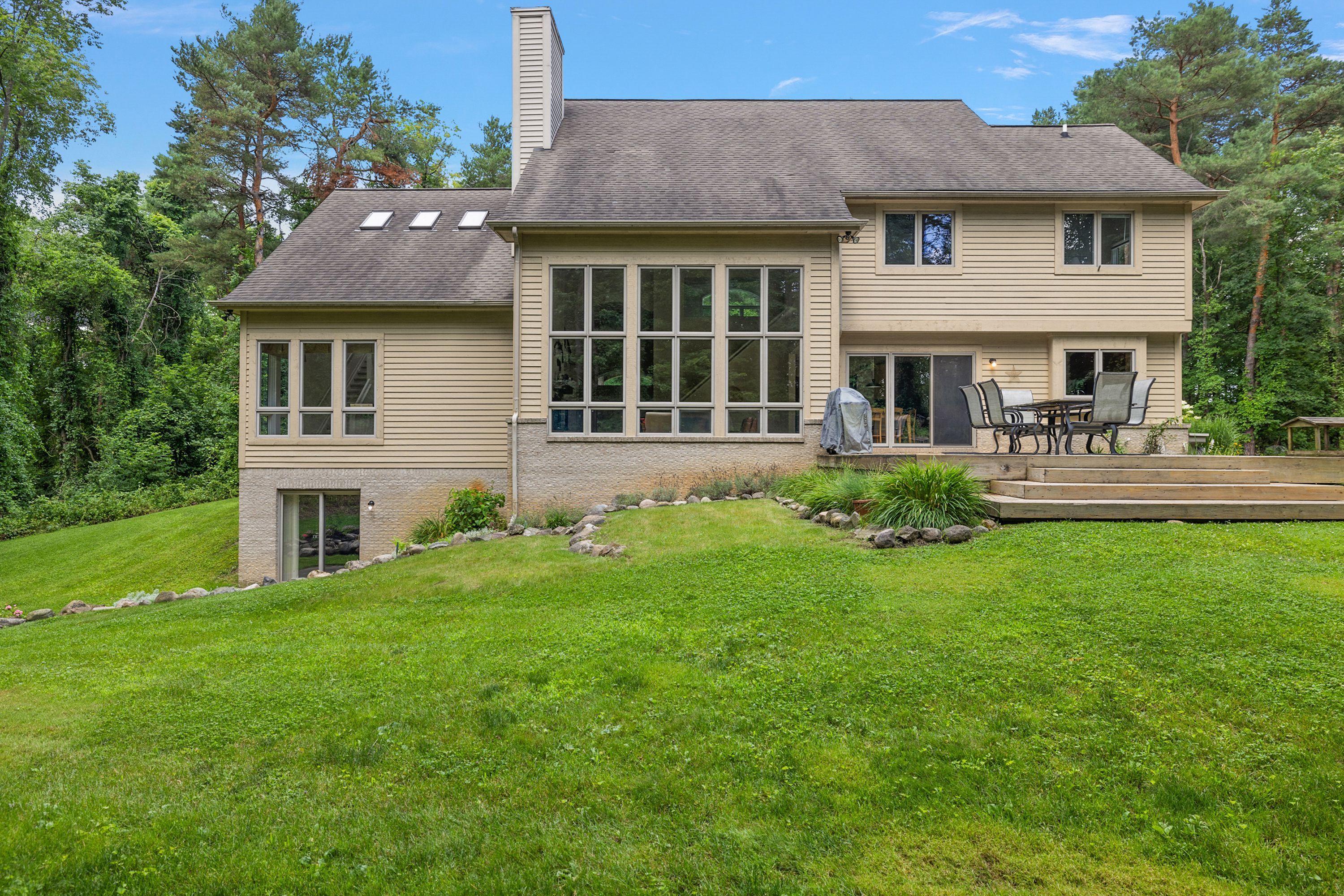 2989 GARDNER Road