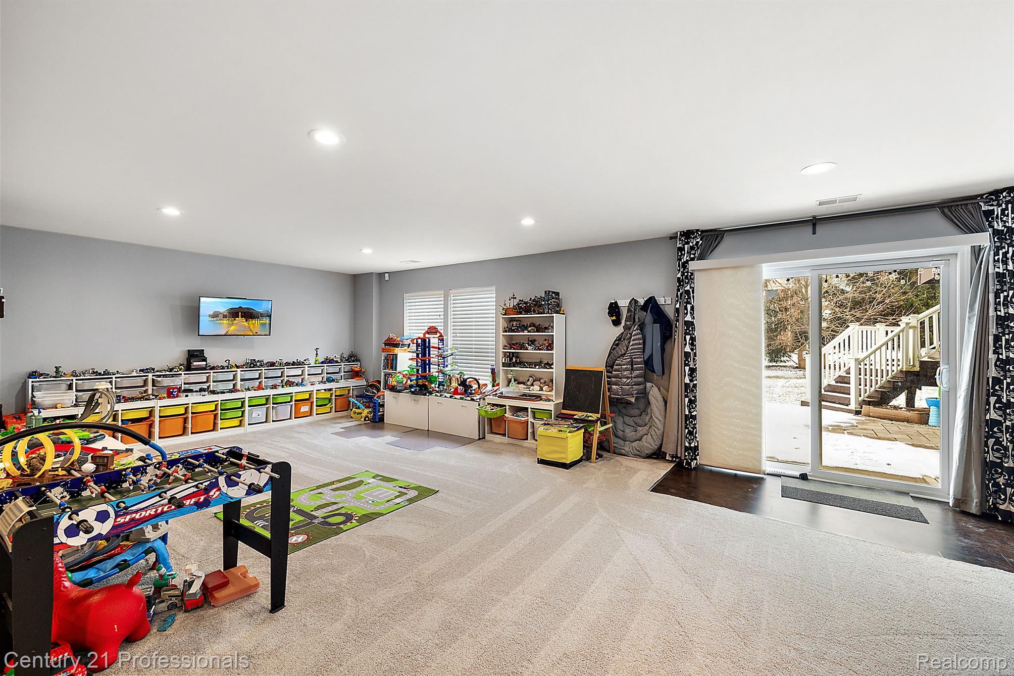 6921 OAKHURST RIDGE Road