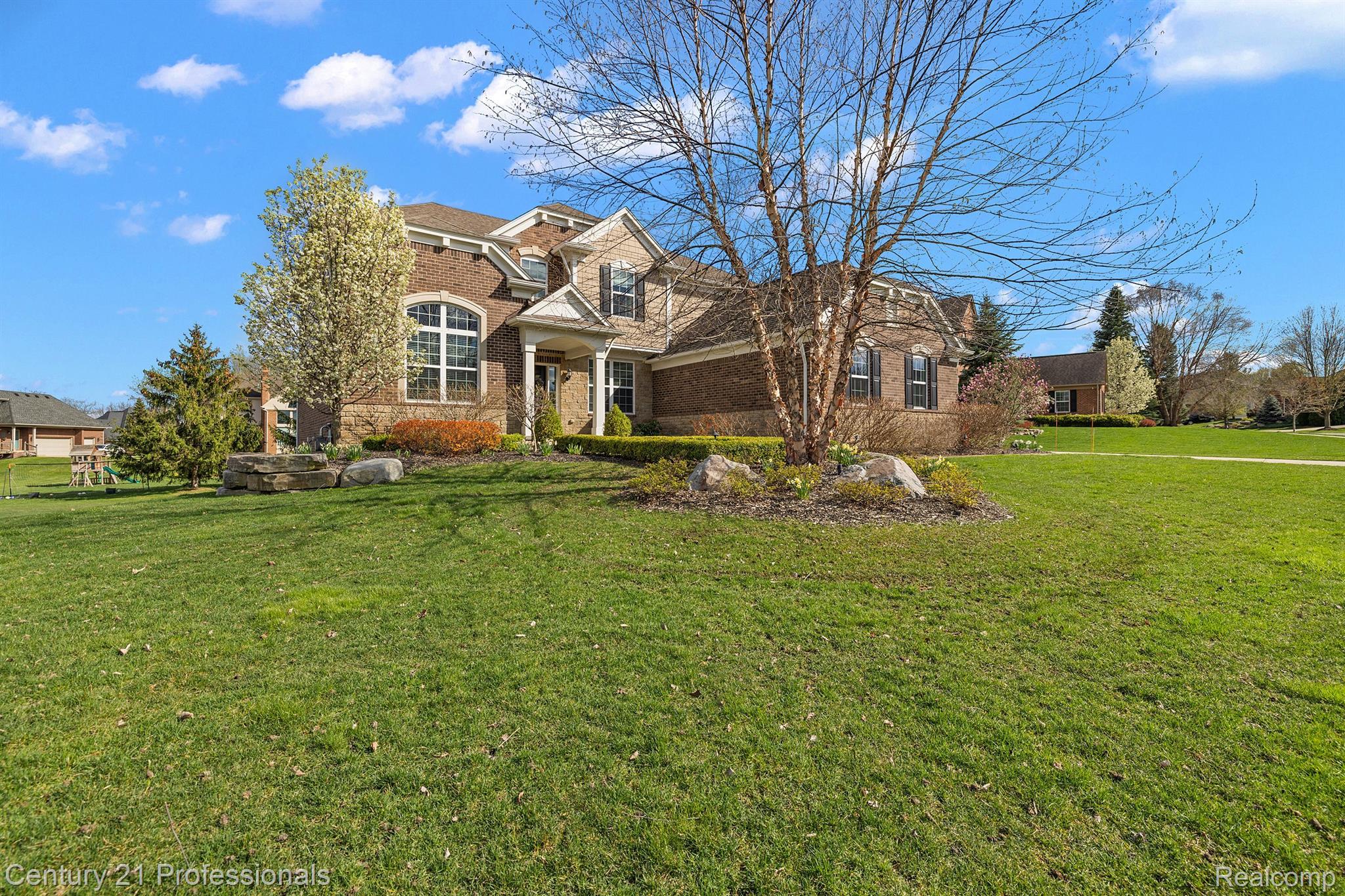 6921 OAKHURST RIDGE Road