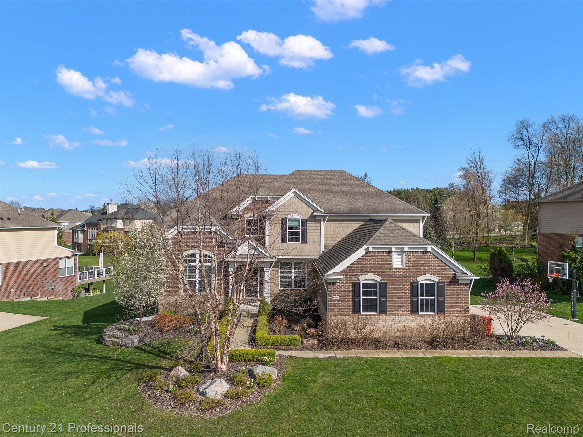 6921 OAKHURST RIDGE Road