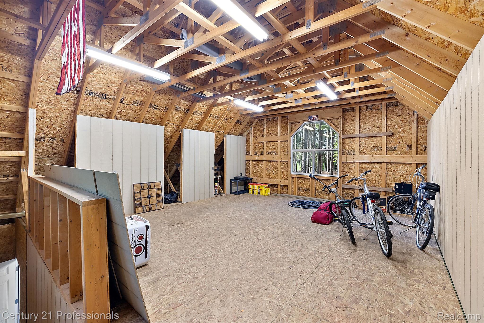 3318 CREEKVIEW Drive