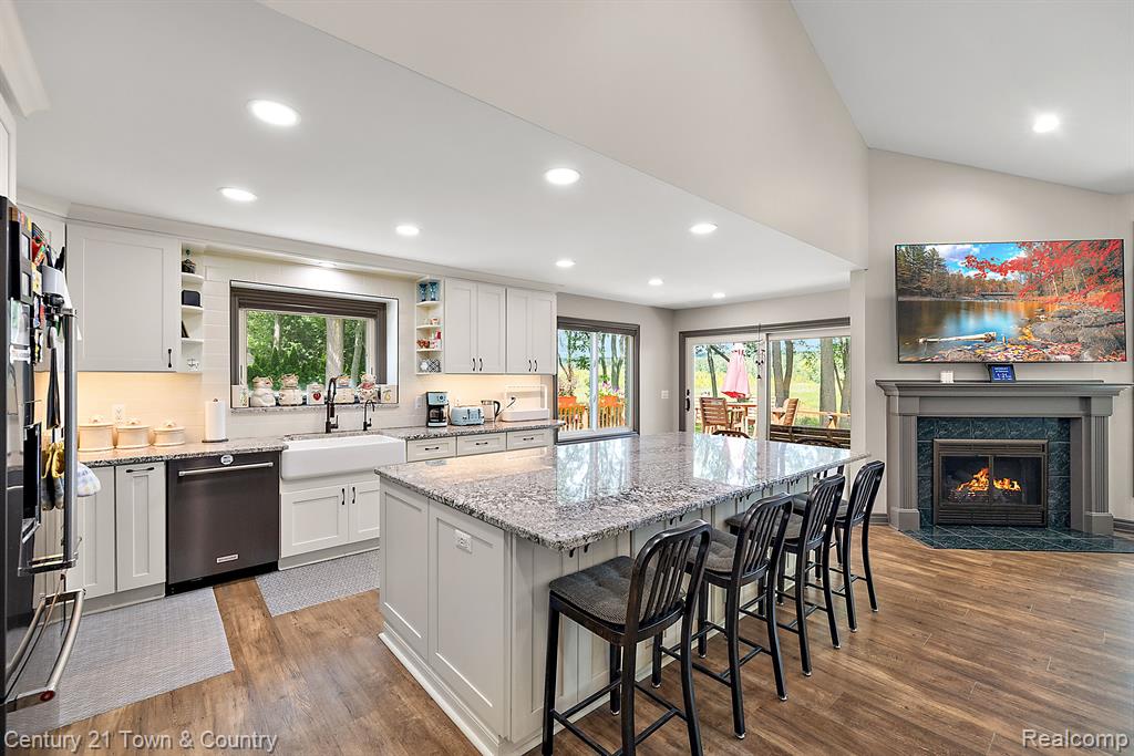 12120 SHAFFER Road