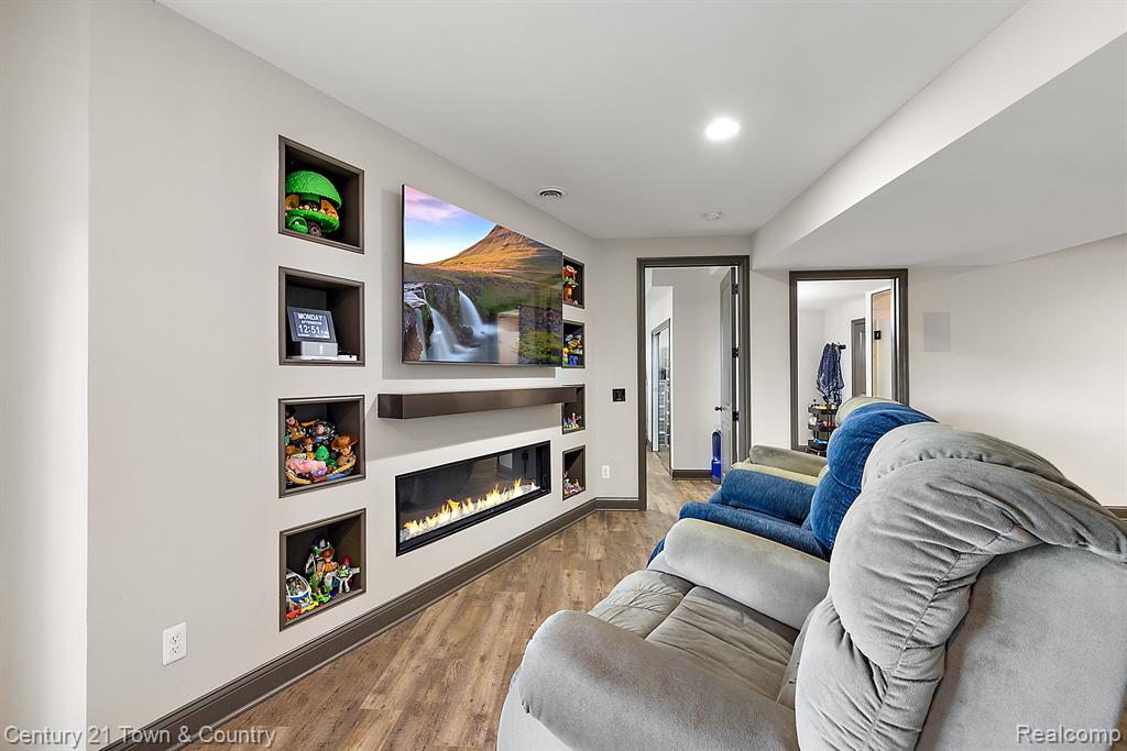12120 SHAFFER Road