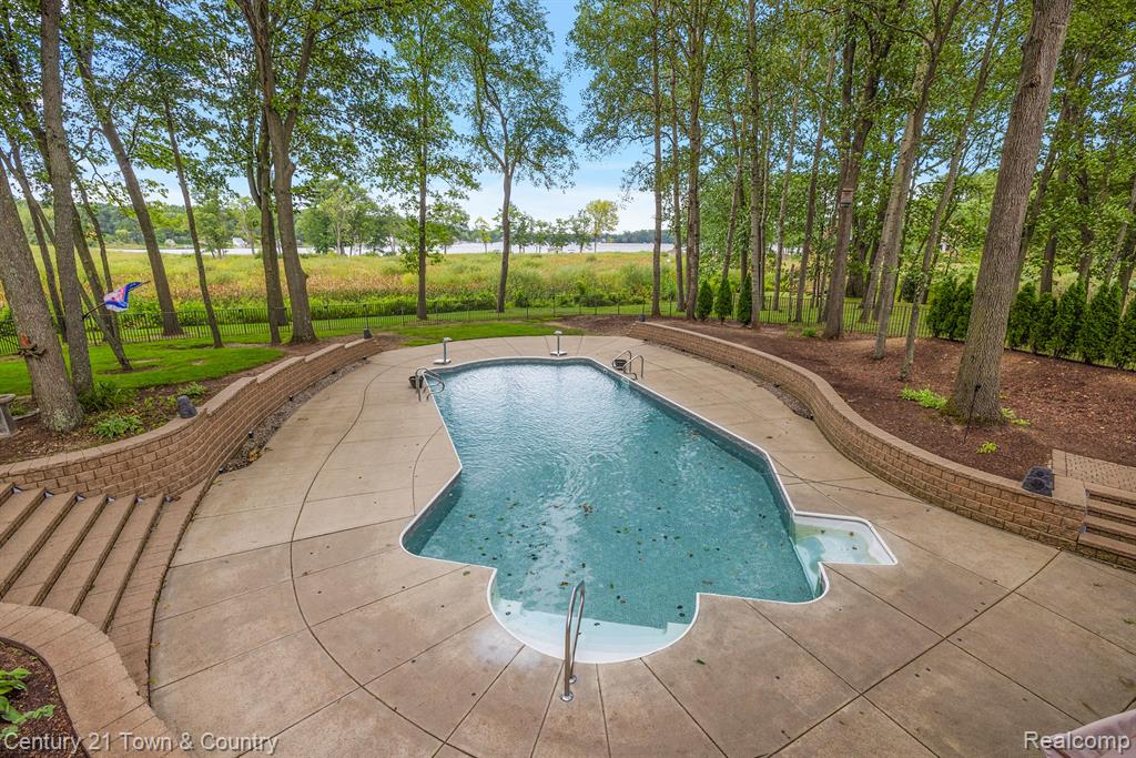12120 SHAFFER Road