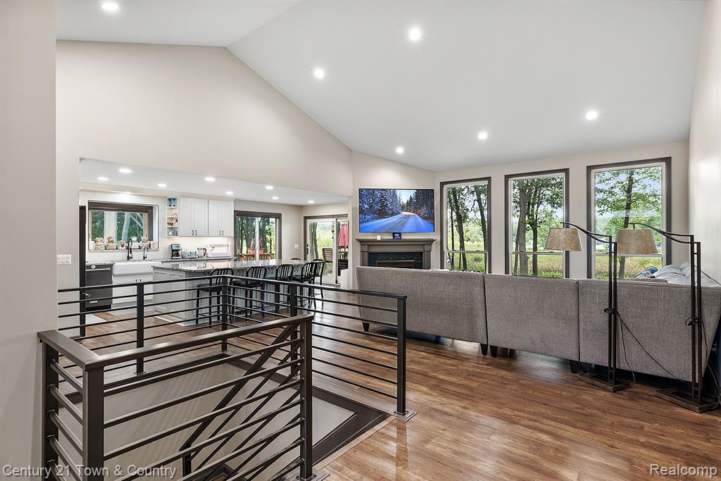 12120 SHAFFER Road