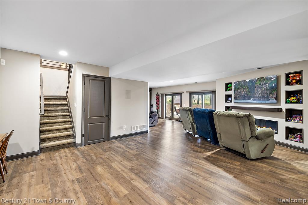 12120 SHAFFER Road
