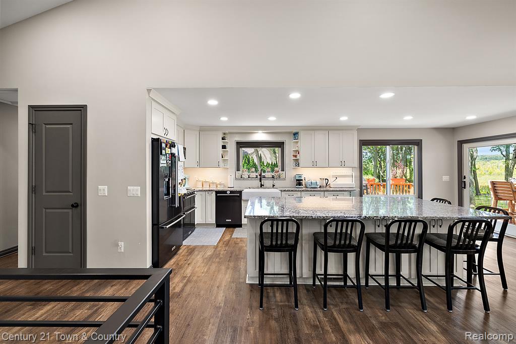 12120 SHAFFER Road