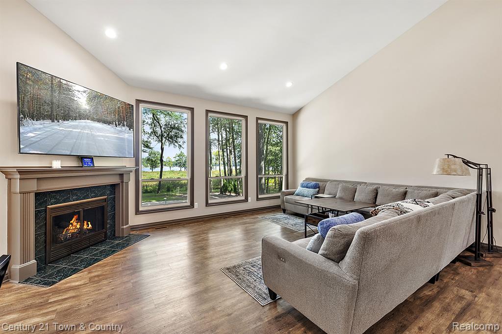 12120 SHAFFER Road