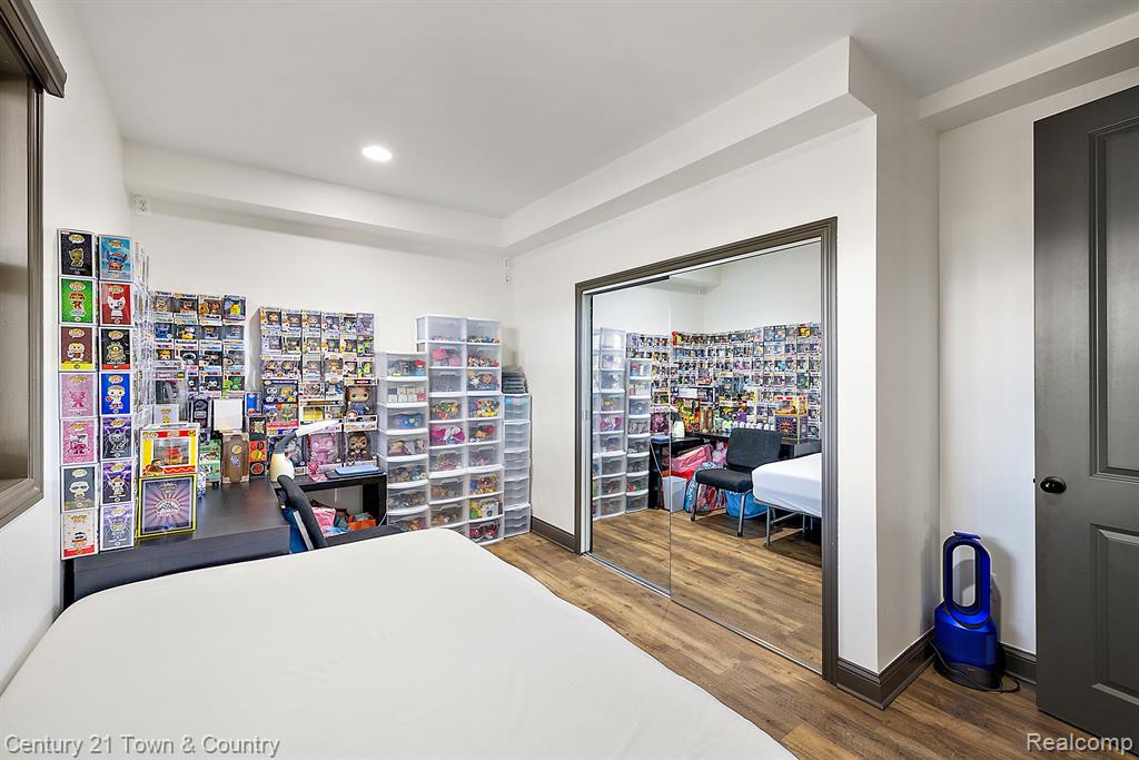 12120 SHAFFER Road
