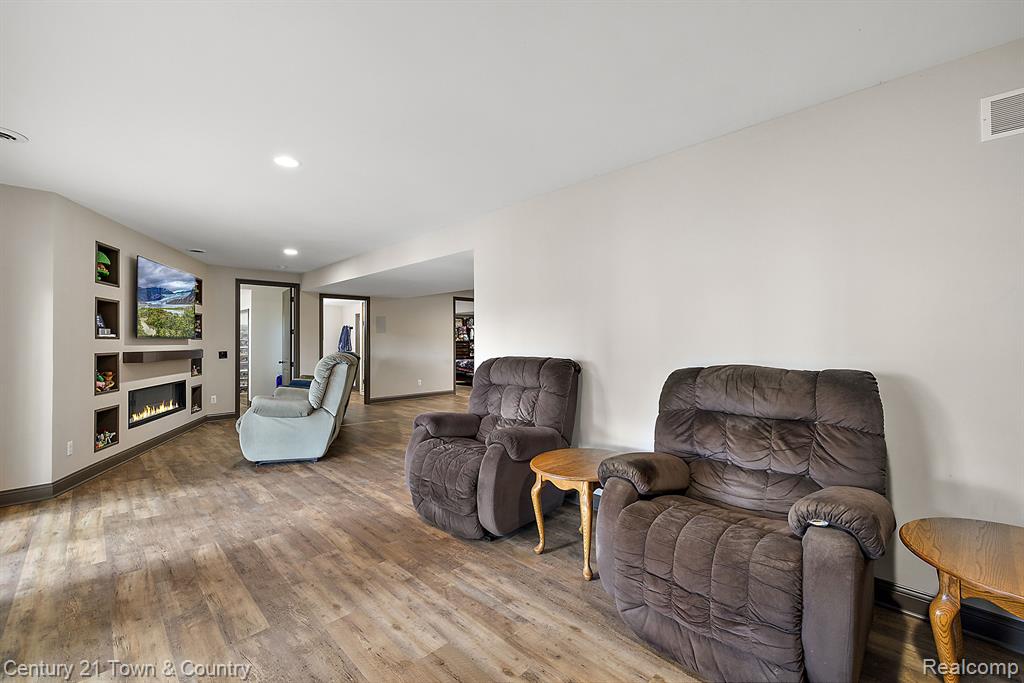 12120 SHAFFER Road