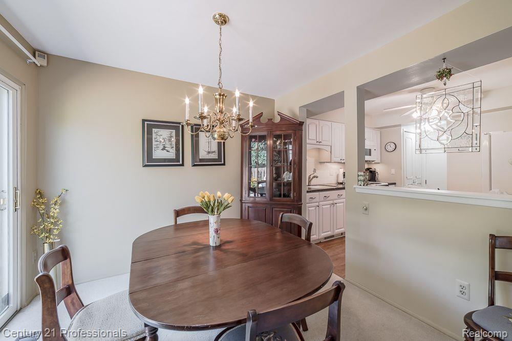 5395 BREEZE HILL