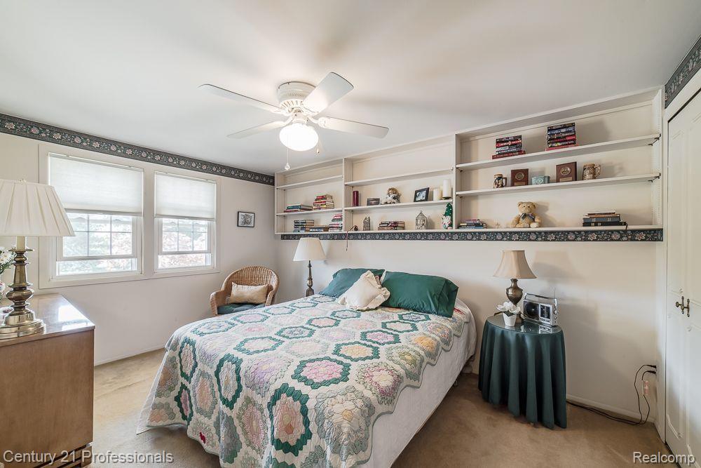 5395 BREEZE HILL