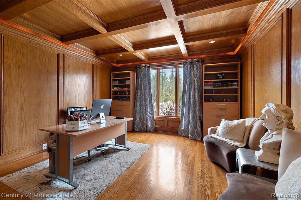 8309 HIGH MEADOW Trail