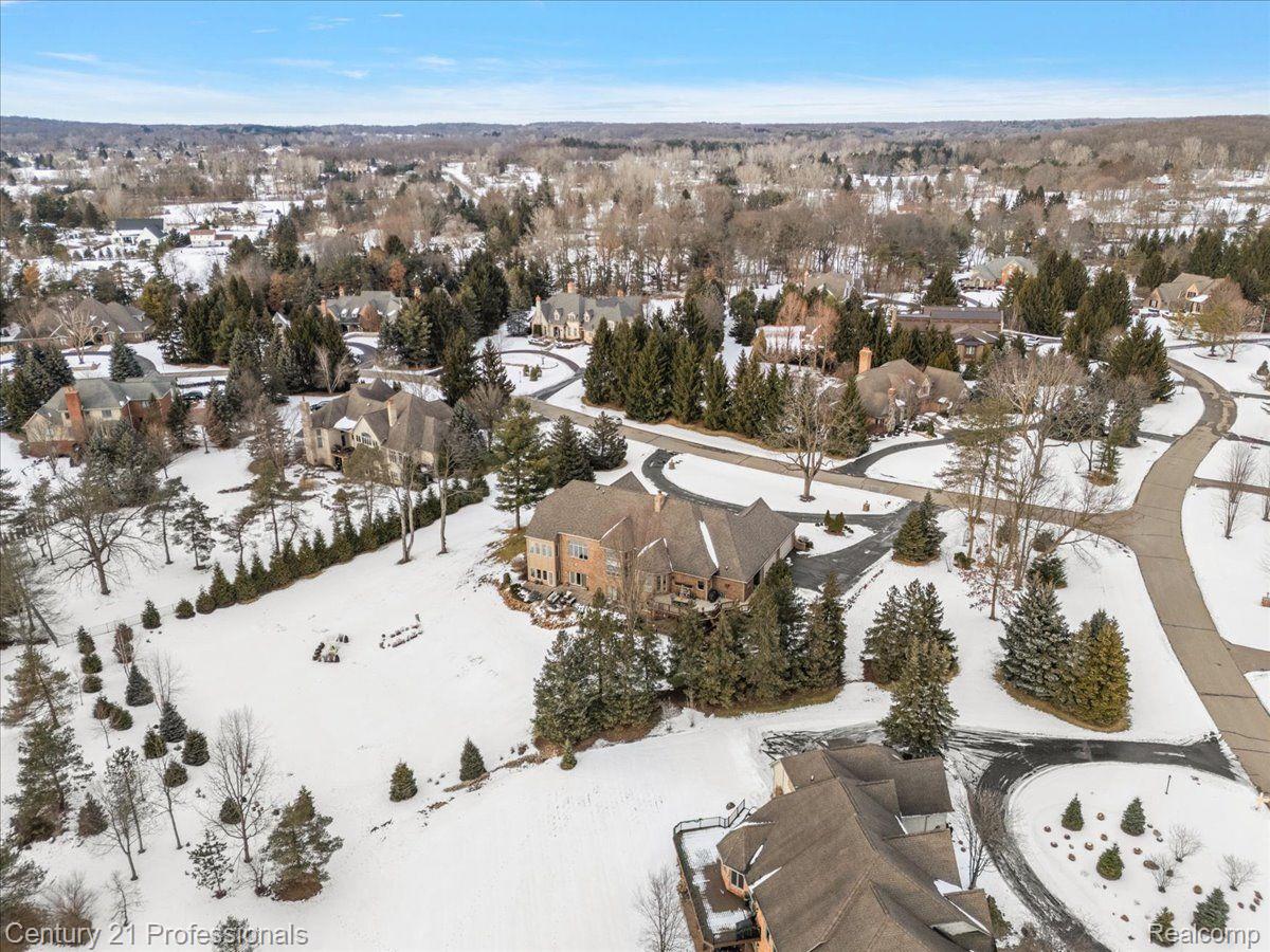 8309 HIGH MEADOW Trail