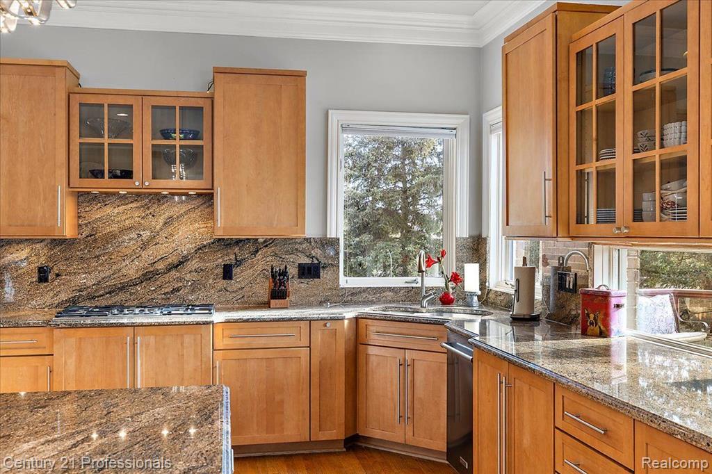 8309 HIGH MEADOW Trail