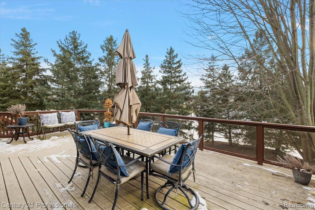 8309 HIGH MEADOW Trail