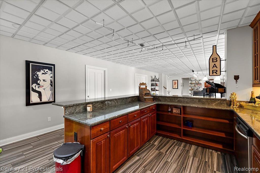8309 HIGH MEADOW Trail