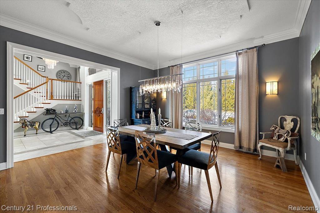 8309 HIGH MEADOW Trail