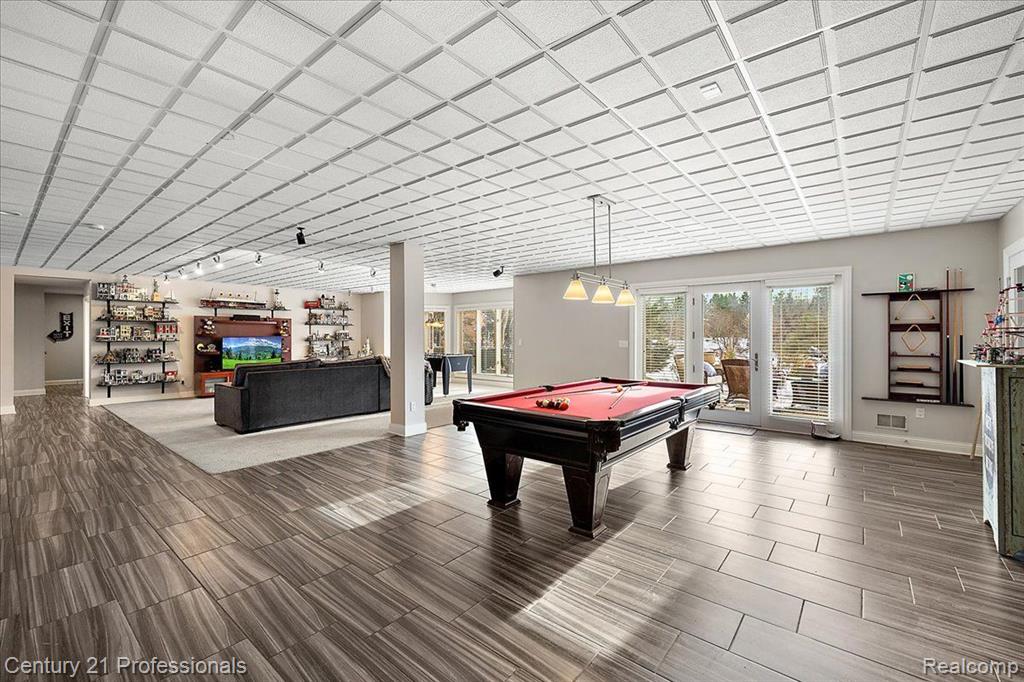 8309 HIGH MEADOW Trail