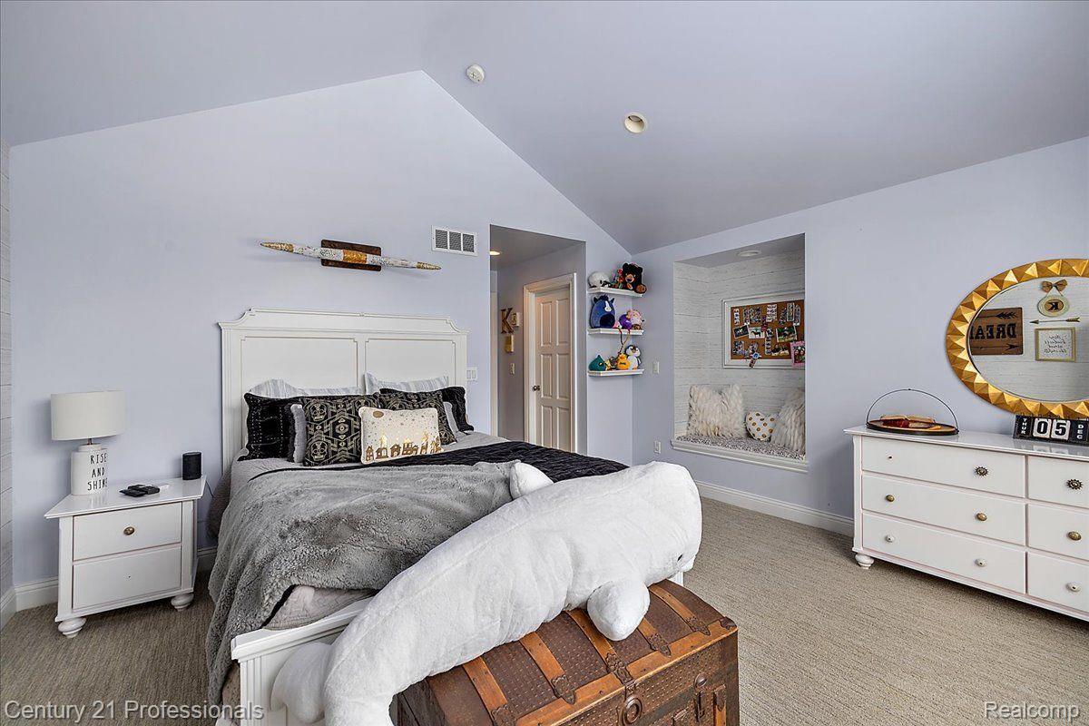 8309 HIGH MEADOW Trail