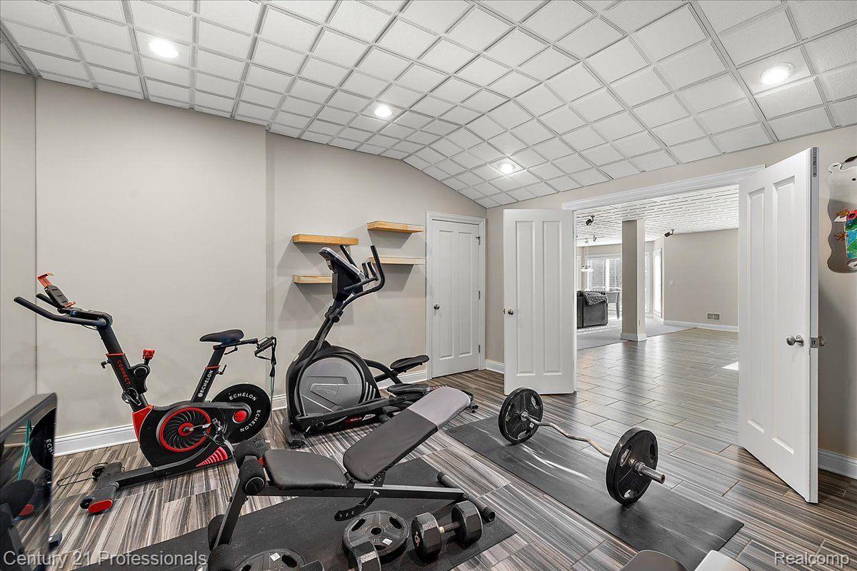 8309 HIGH MEADOW Trail