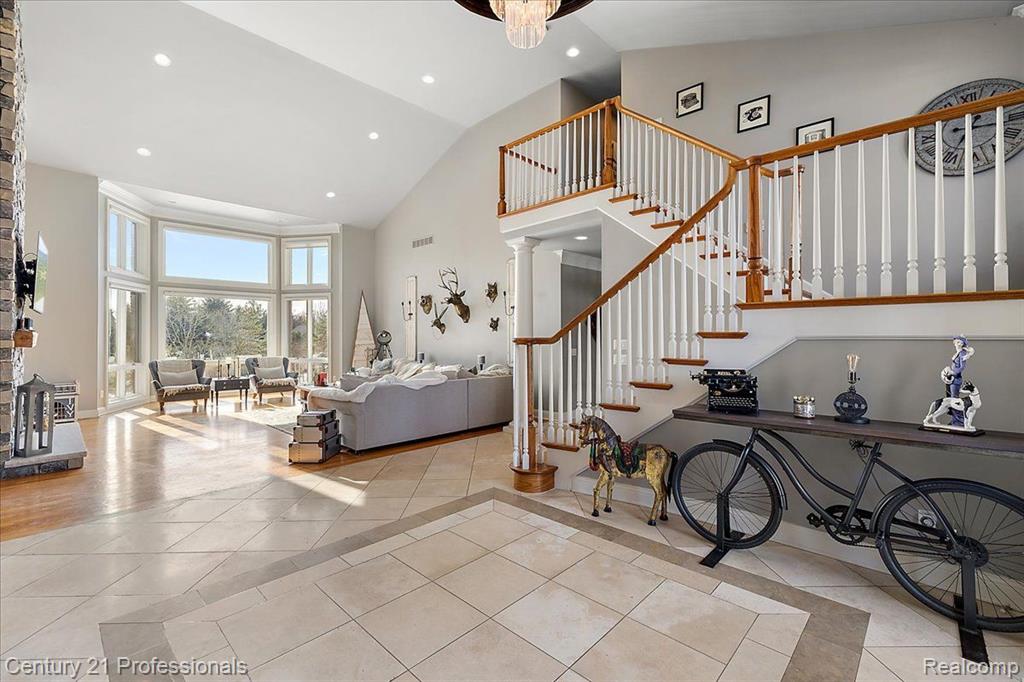 8309 HIGH MEADOW Trail