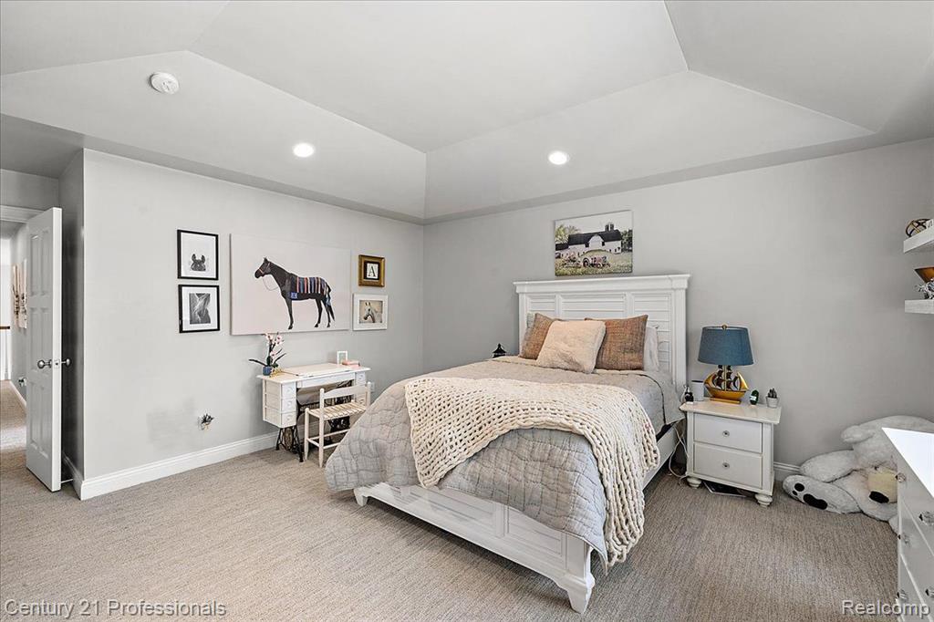 8309 HIGH MEADOW Trail