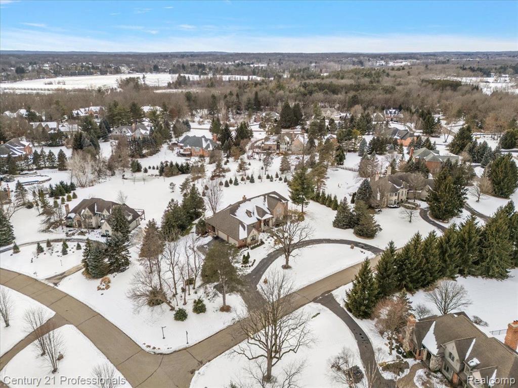 8309 HIGH MEADOW Trail