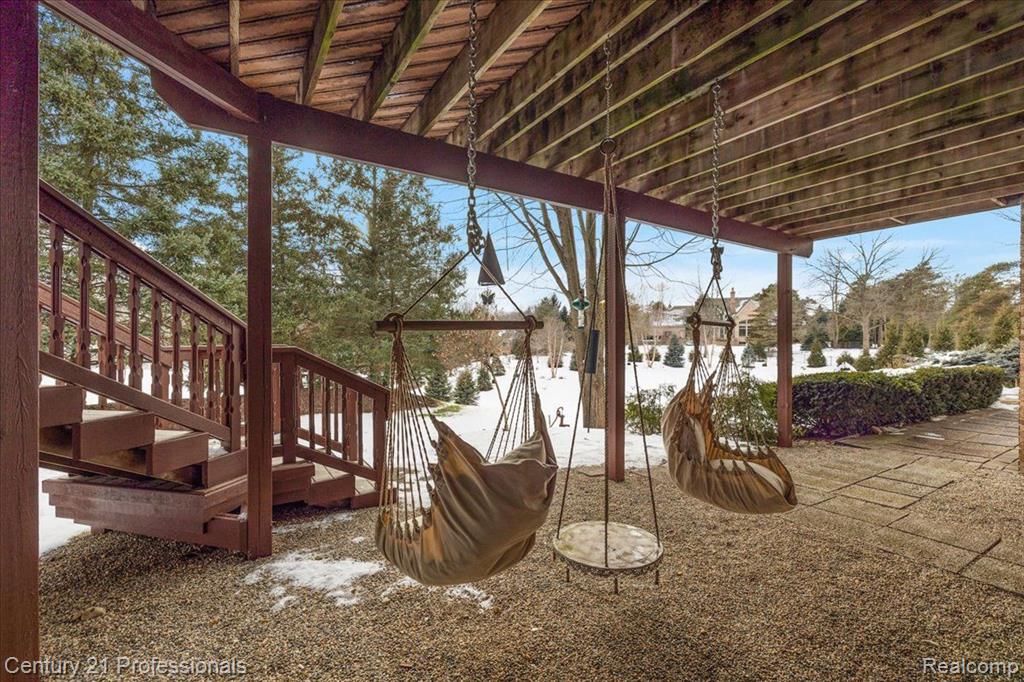 8309 HIGH MEADOW Trail