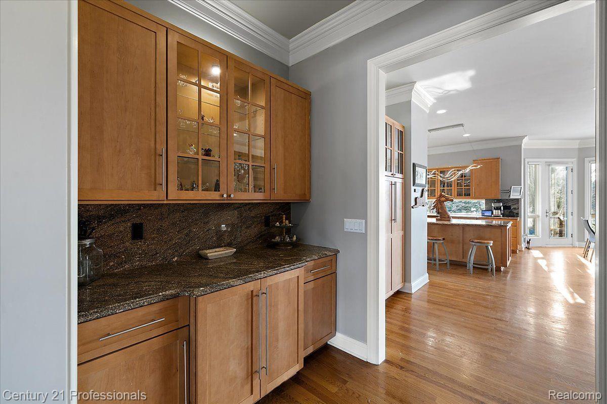 8309 HIGH MEADOW Trail