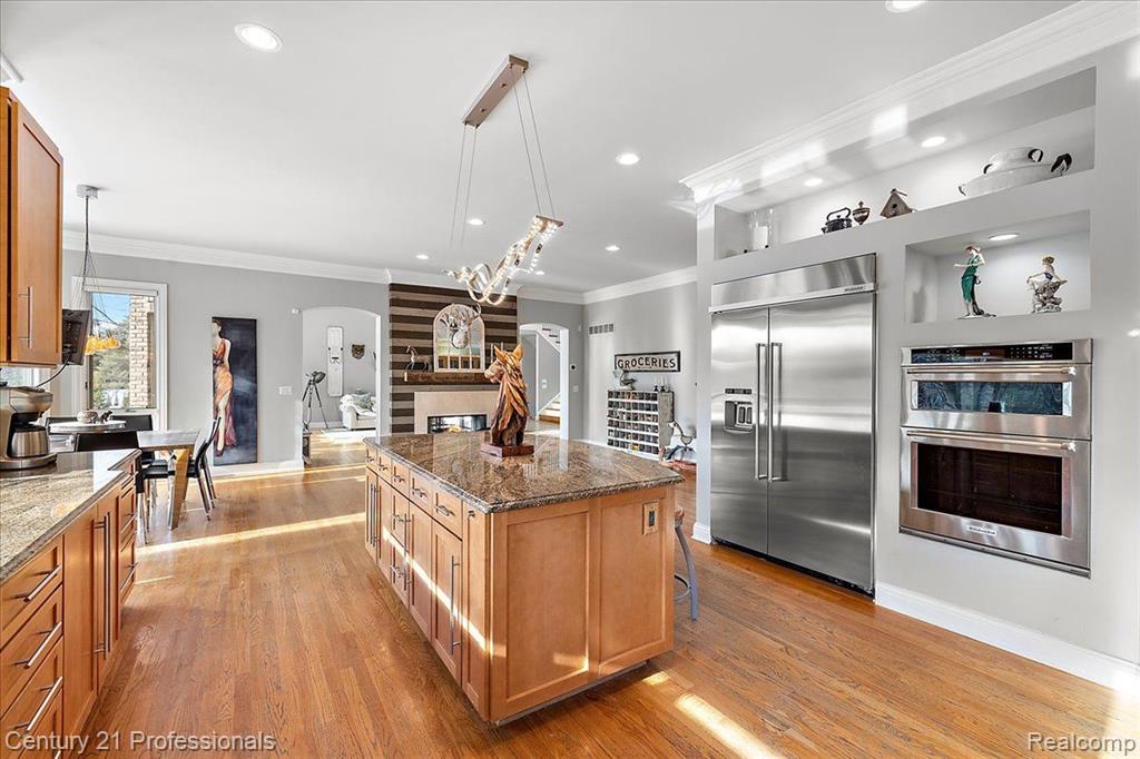 8309 HIGH MEADOW Trail