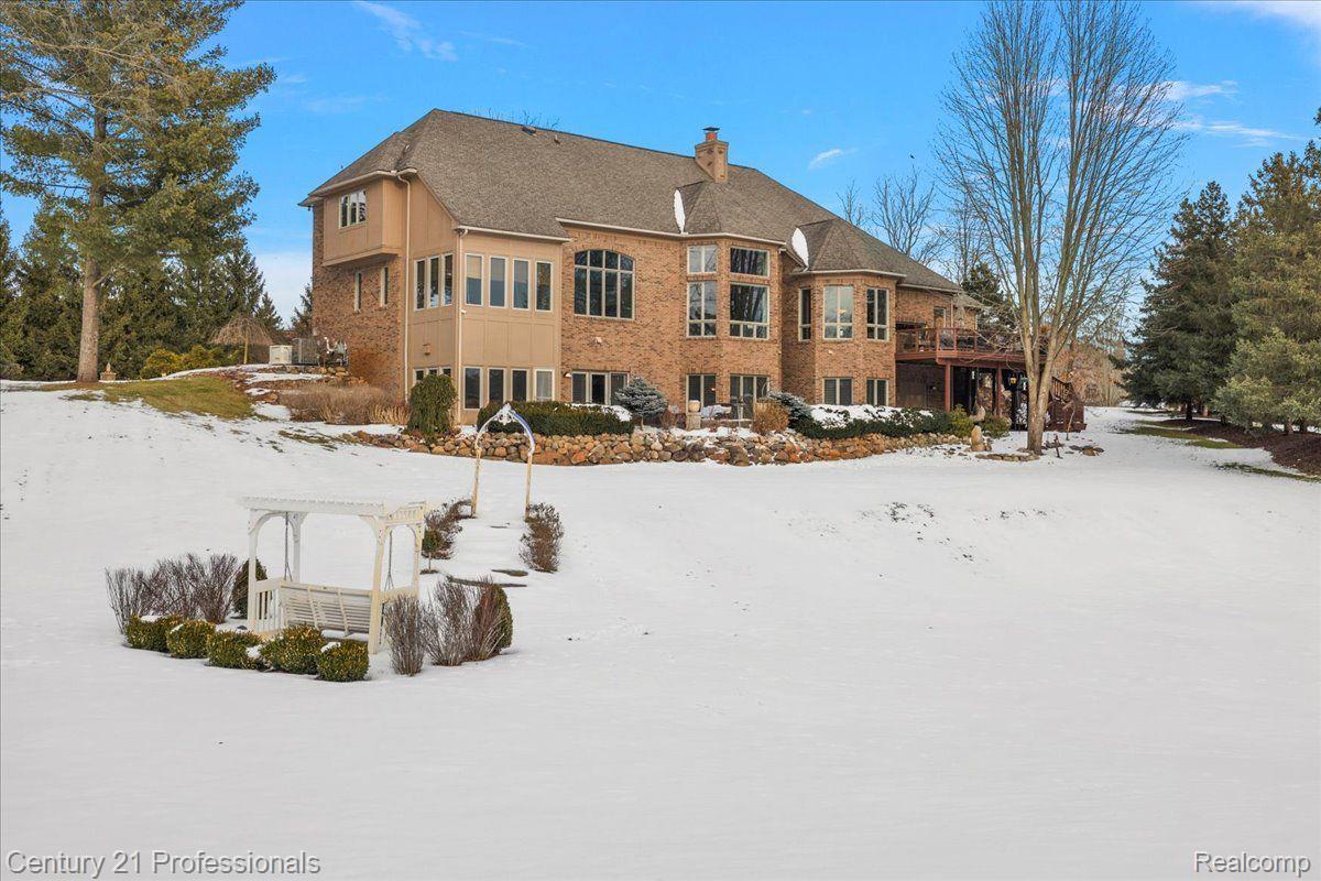 8309 HIGH MEADOW Trail