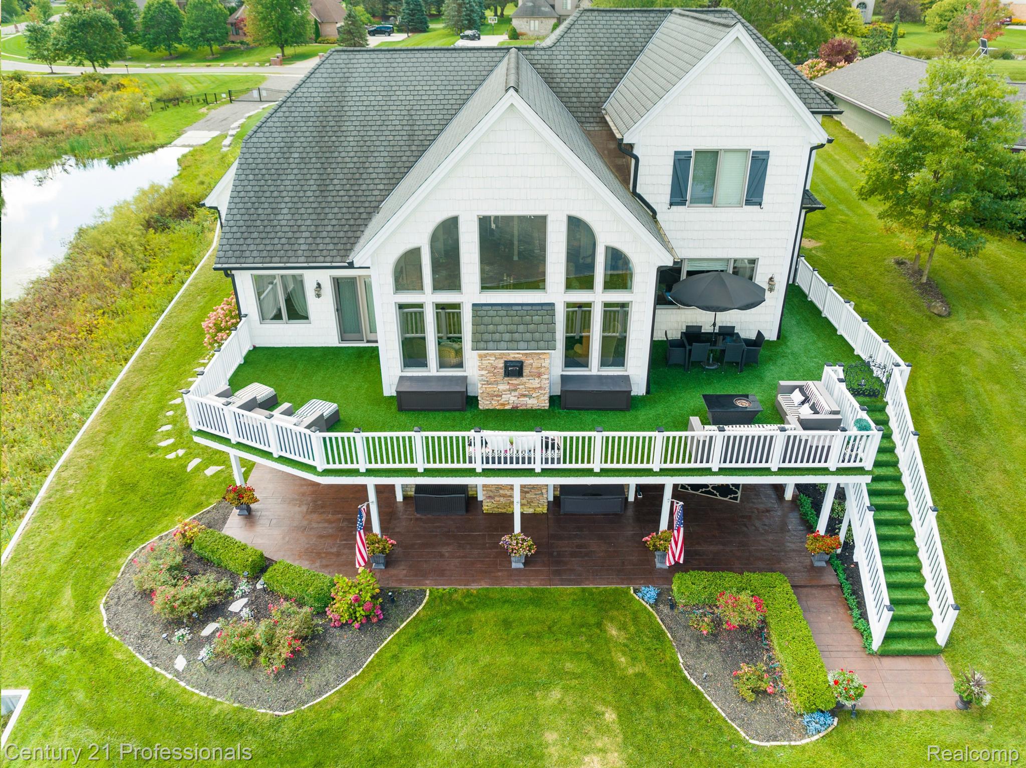 9916 King Road