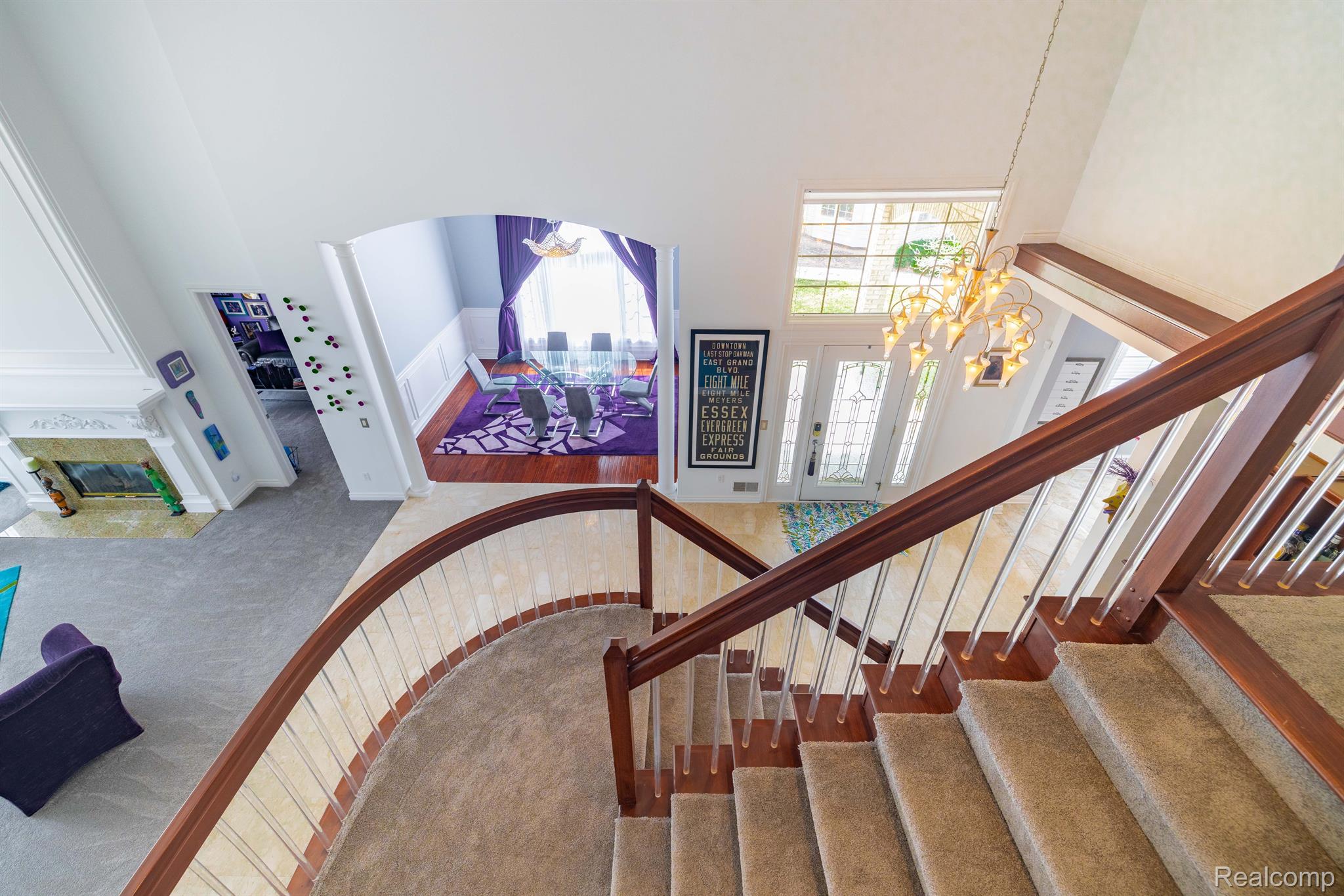 6458 ENCLAVE Drive
