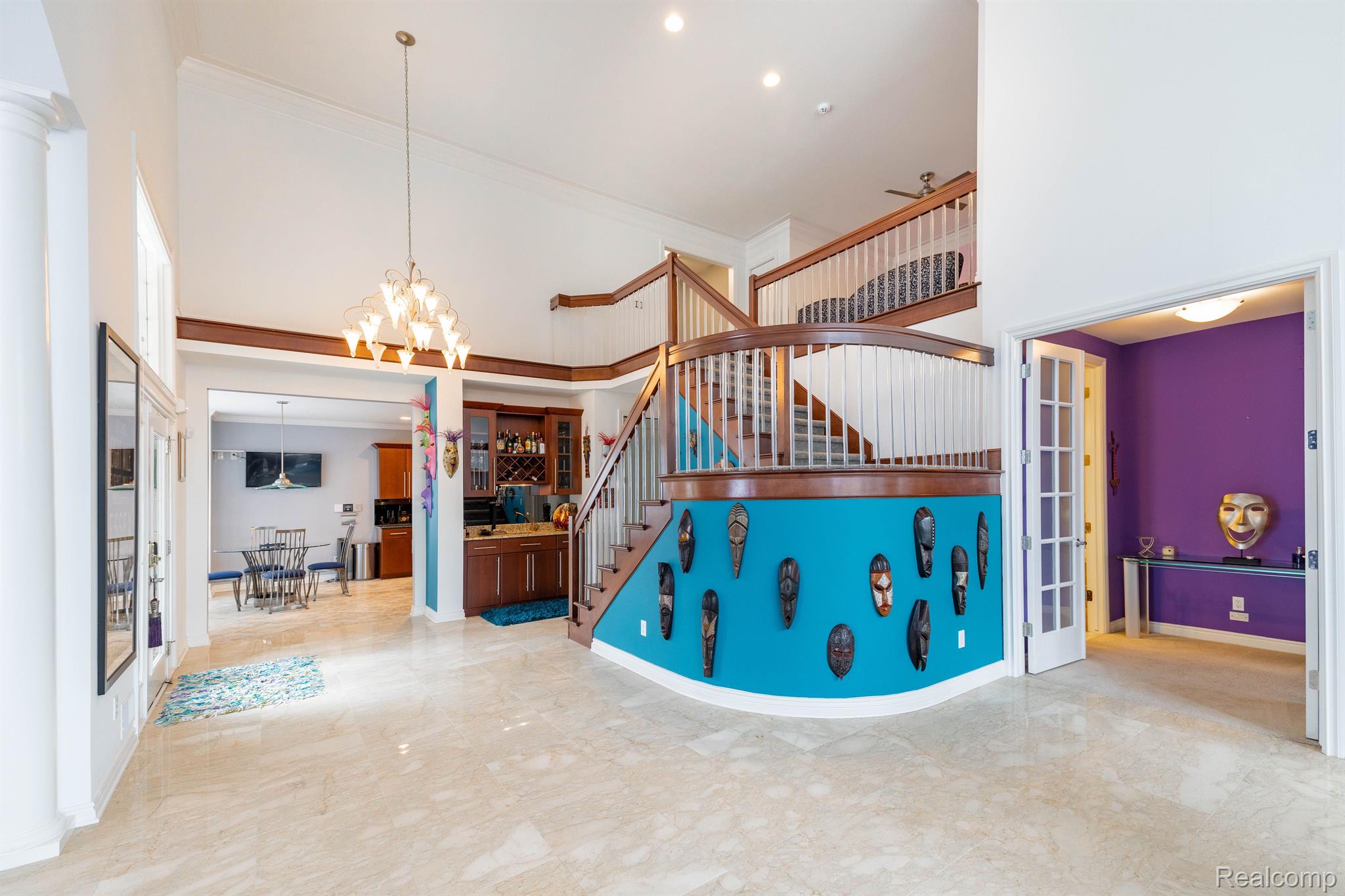 6458 ENCLAVE Drive