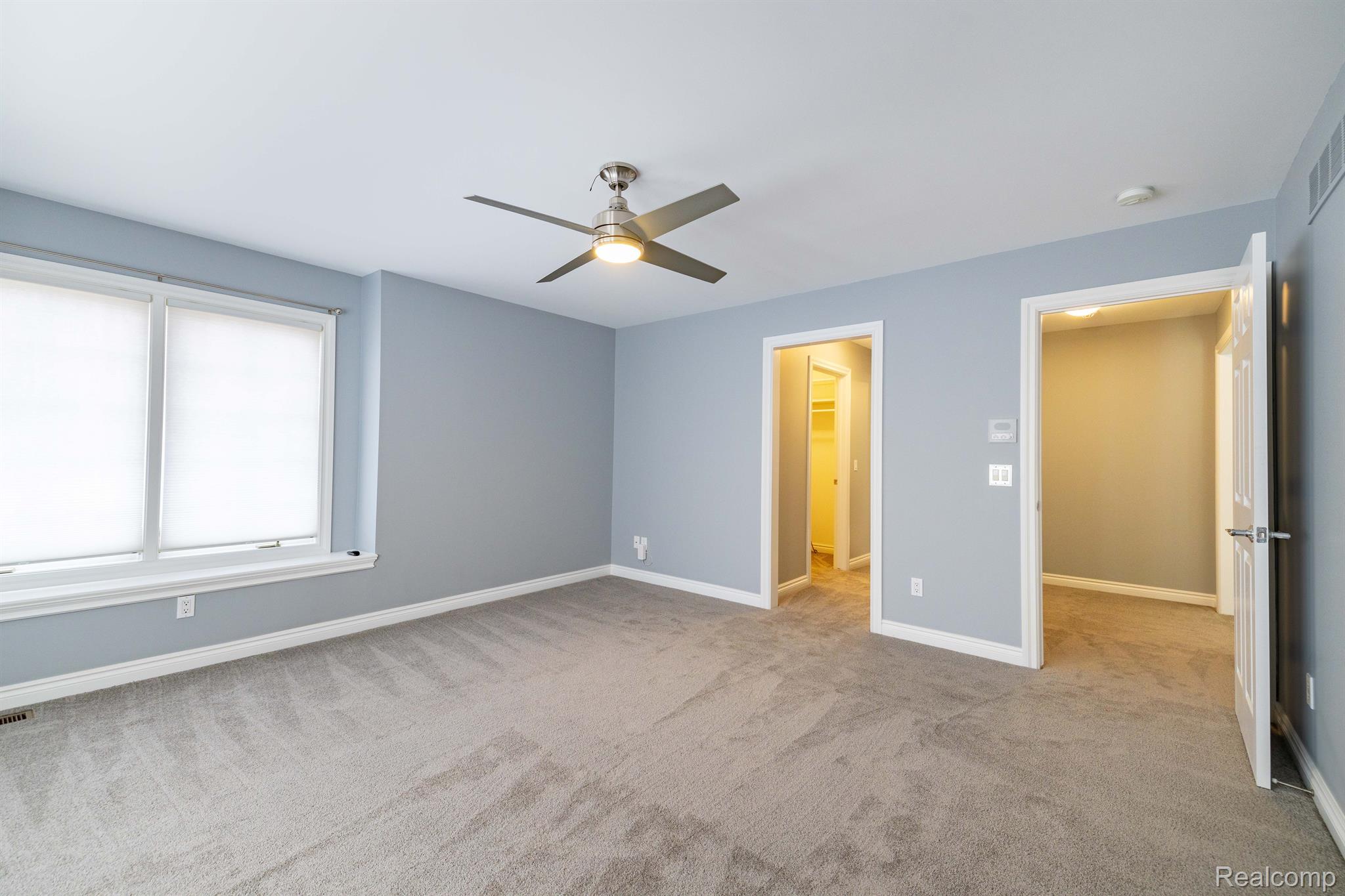 6458 ENCLAVE Drive