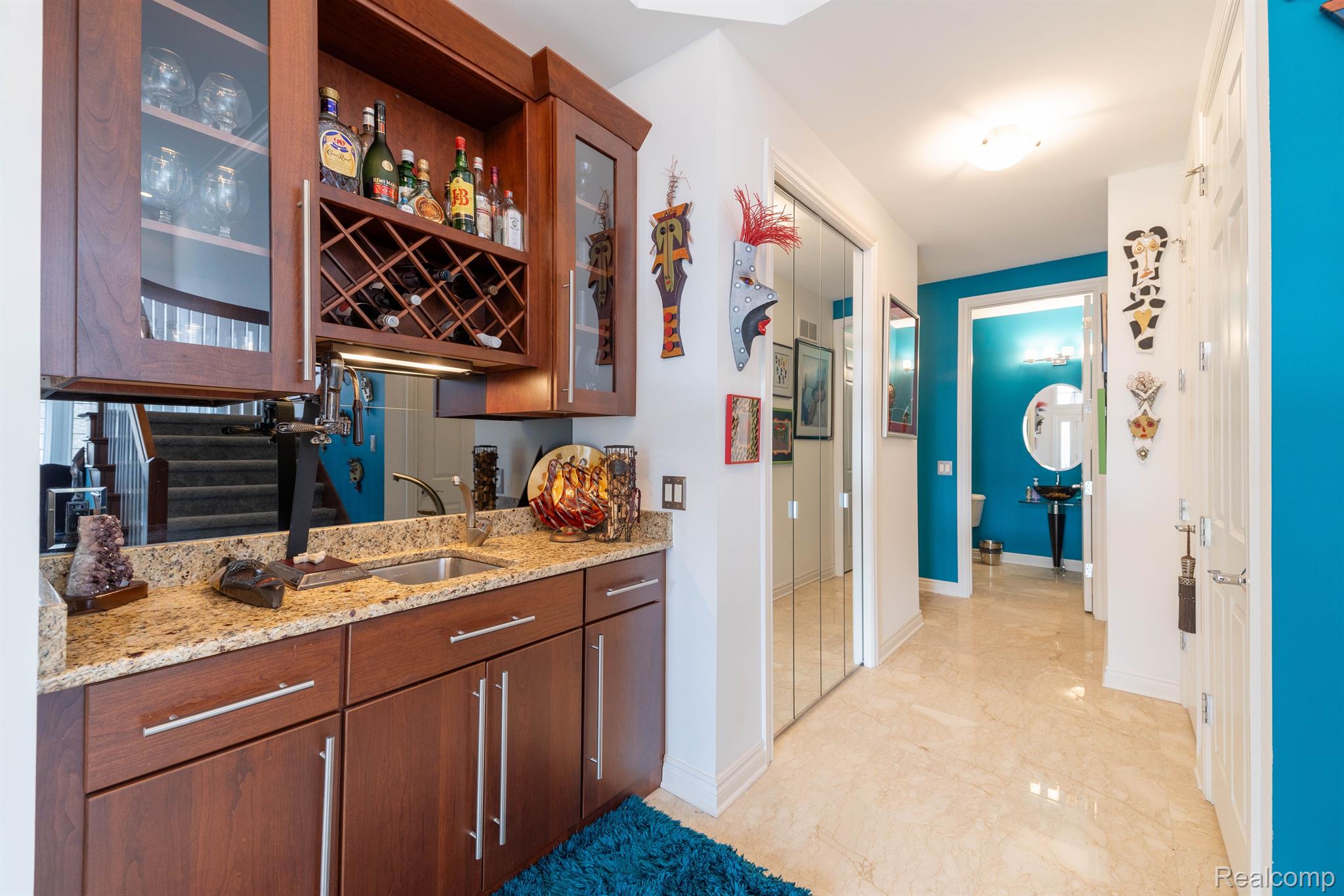 6458 ENCLAVE Drive