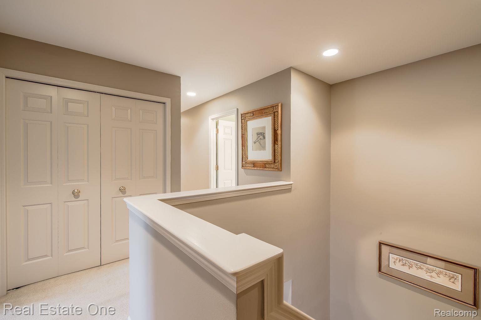 9316 LAKEBLUFF Drive