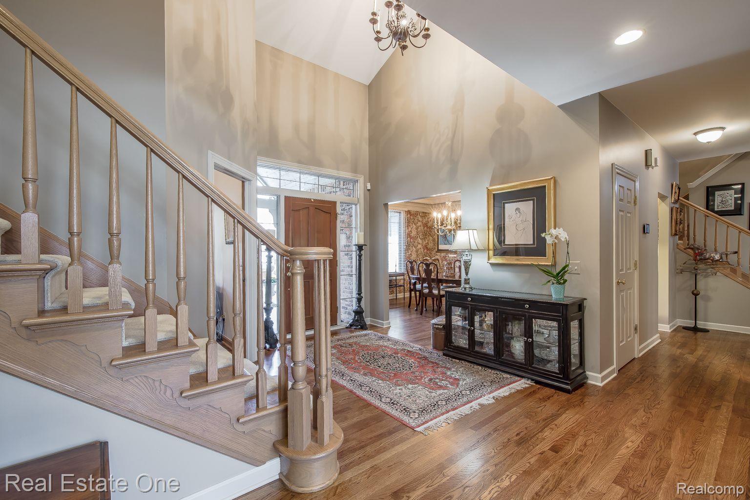9316 LAKEBLUFF Drive